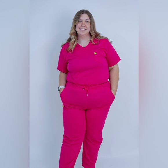 XXL Size Top and Jogger Scrub Set - Picture 8 of 11